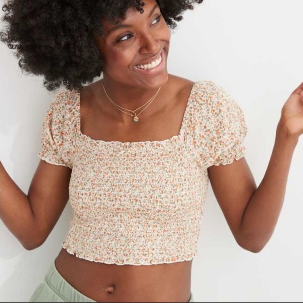 Aerie American Eagle Crop Top Medium M Floral Shirt Smocked Cream Orange Green